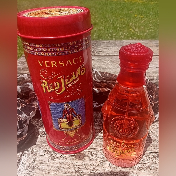 Versace Red Jeans Perfume - Picture 3 of 3